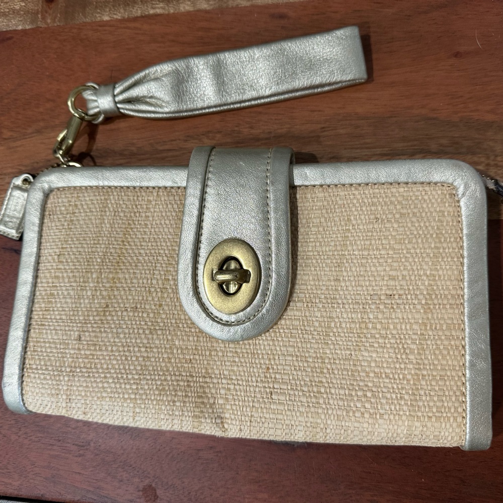 Coach Raffia Gold Leather Turnlock Wristlet Clutch
